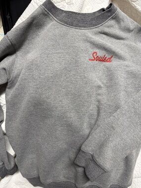 Men's Gray Crewneck Sweatshirt with Red 'Souled' Script